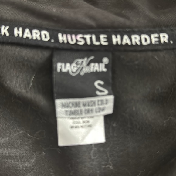 Red flag nor fail jacket - Picture 3 of 3